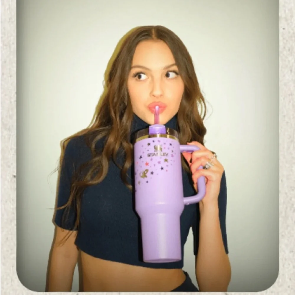 Olivia Rodrigo Stanley Collab limited edition 40 oz. Purple Tumbler BNWT box 💜 - Picture 2 of 6